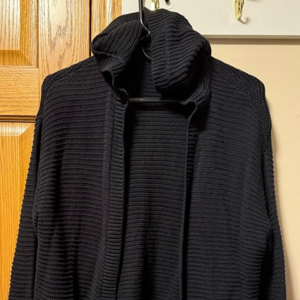 Justice Black Sweater/Cardigan with Hood Youth Large (12/14)